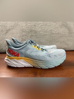 Hoka One One Arahi 6 Running Shoes Mens 13 D Light Blue Sneakers Athletic
